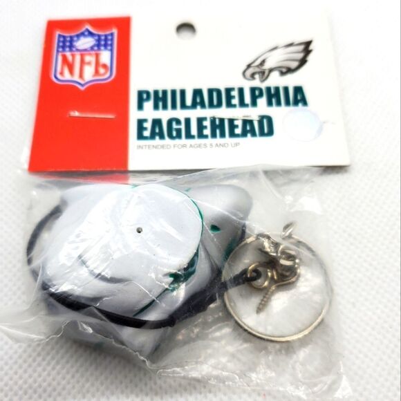 NWT NFL Philadelphia Eaglehead 4 In 1 Foam Topper - Picture 1 of 3